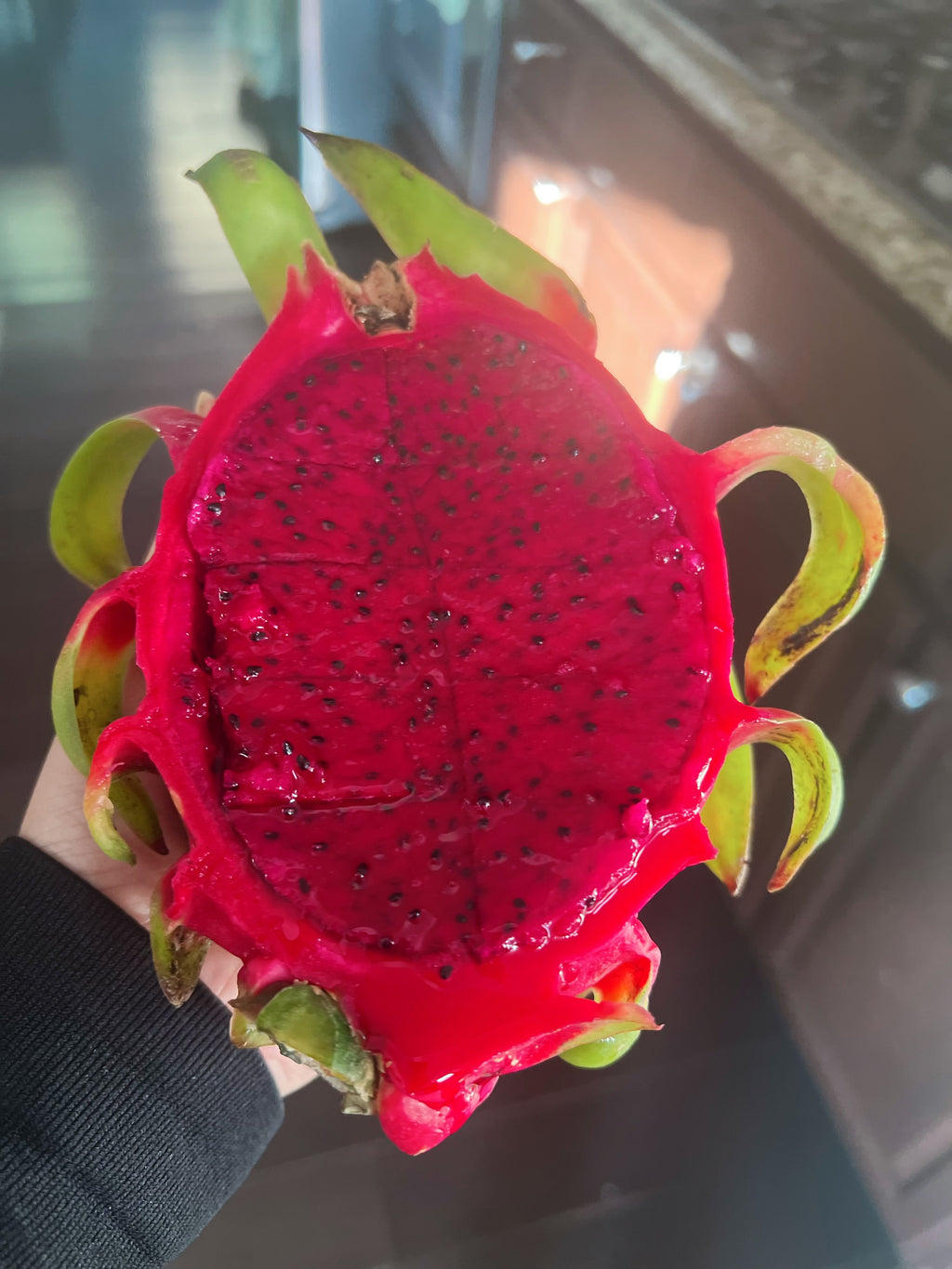 新鲜红心火龙果约7-8个10磅+ （实体店可零卖）